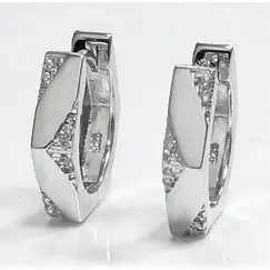 Ювелирные серьги из серебра