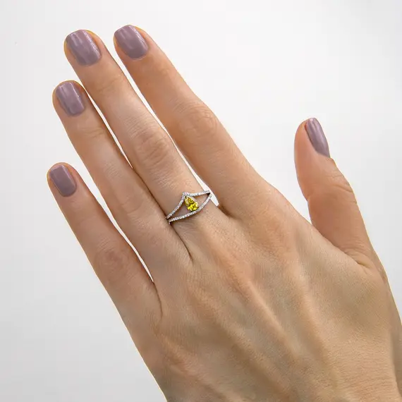 Кольцо с выращенными бриллиантами 0.565 ct, изображение 3