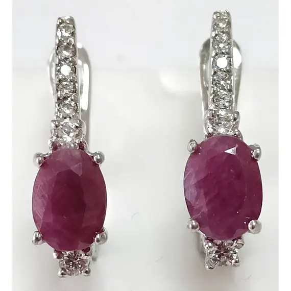 Ювелирные серьги из серебра