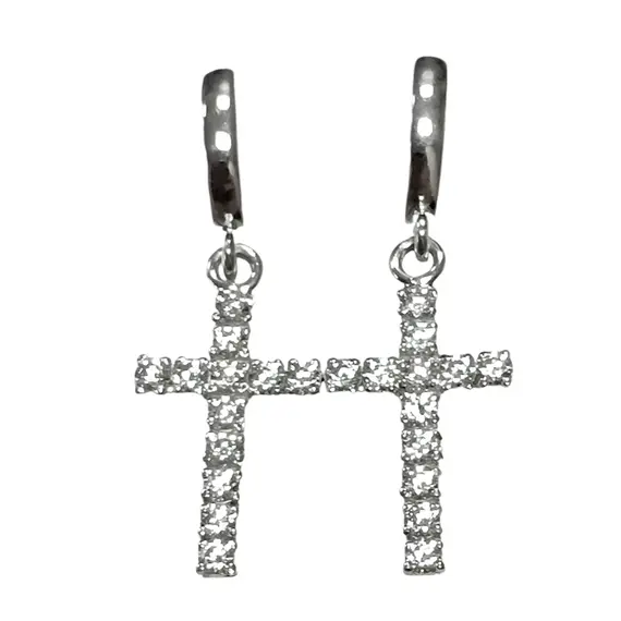 Ювелирные серьги из серебра