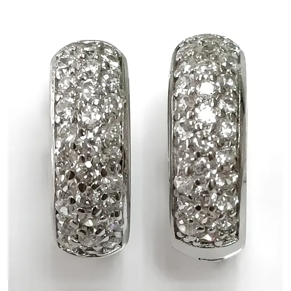 Ювелирные серьги из серебра