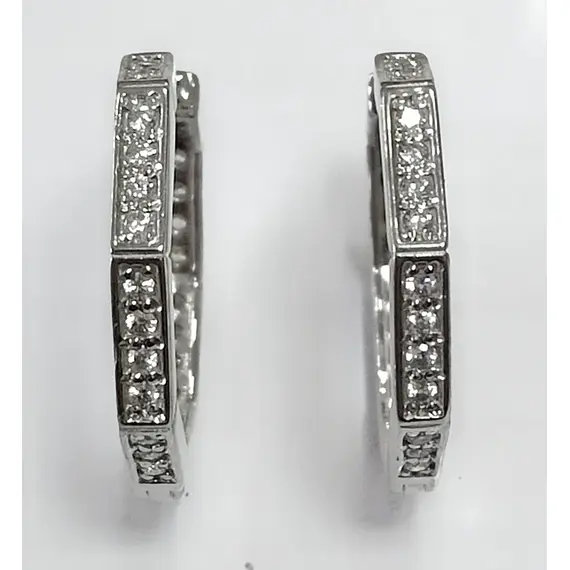 Ювелирные серьги из серебра