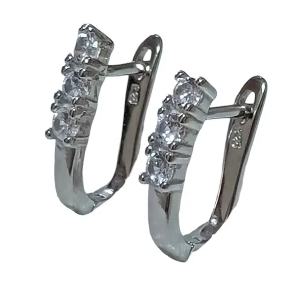 Ювелирные серьги из серебра